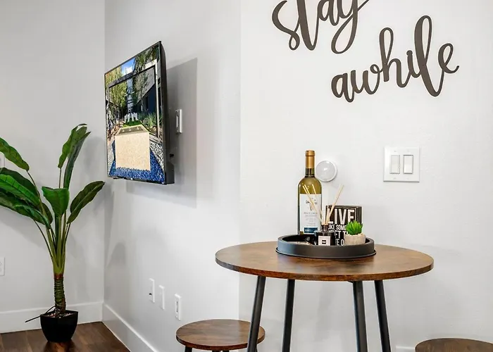 Escape To Luxurious & Modern 1 Bedroom Town * Tempe