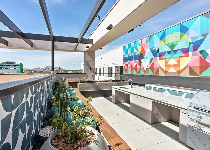 Escape To Luxurious & Modern 1 Bedroom Town Tempe